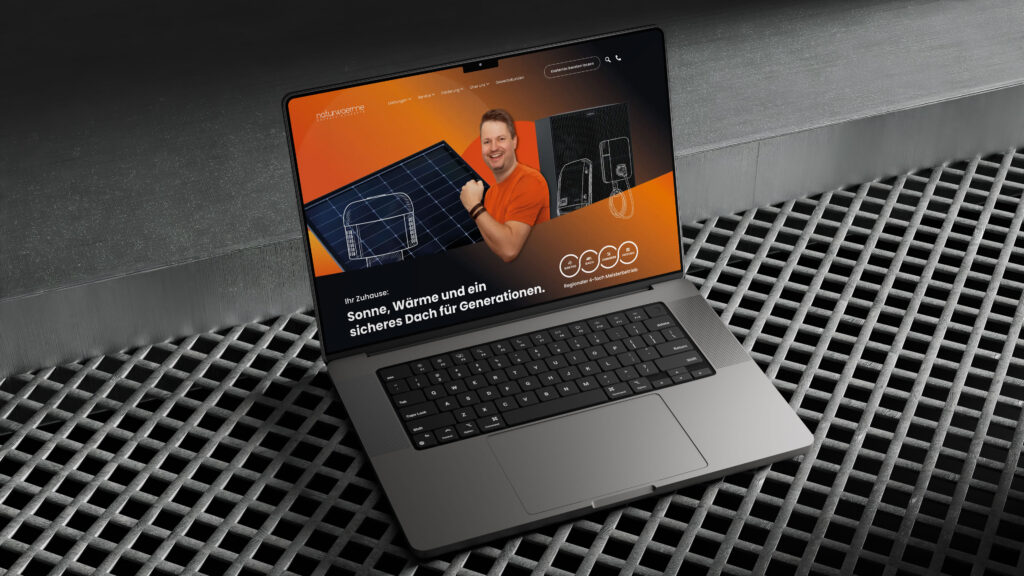 naturwärme-Website auf einem MacBook – Referenzprojekt von heinmedia